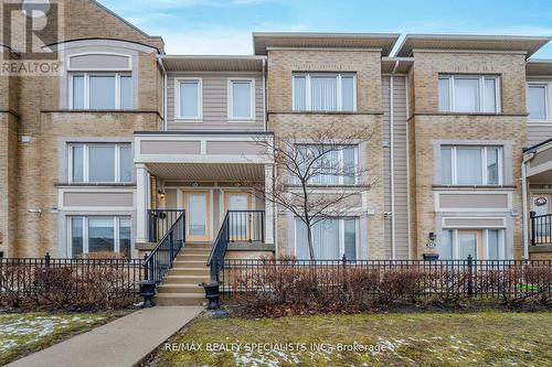 63 - 60 Fairwood Circle, Brampton, ON - Outdoor With Facade