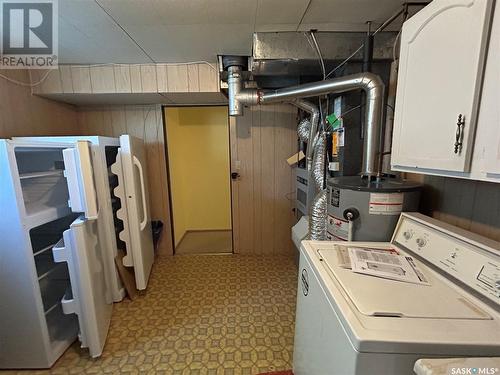 410 Cooper Way, Saskatoon, SK - Indoor Photo Showing Laundry Room