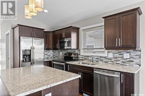 286 Kloppenburg Way, Saskatoon, SK - Indoor Photo Showing Kitchen With Stainless Steel Kitchen With Double Sink With Upgraded Kitchen