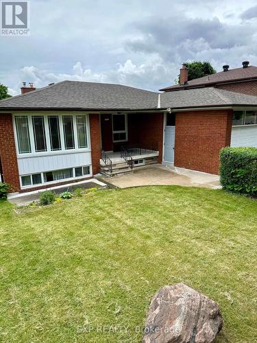 1 Salinger Court, Toronto (Pleasant View), ON - Outdoor