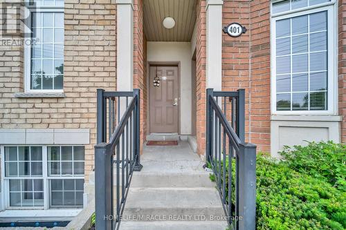 62 - 401 Beechgrove Drive S, Toronto, ON - Outdoor