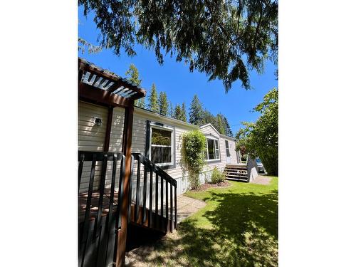 32 - 7126 Highway 3A, Nelson, BC 