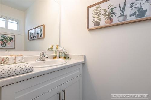 20 Anna Capri Drive|Unit #20, Hamilton, ON - Indoor Photo Showing Bathroom