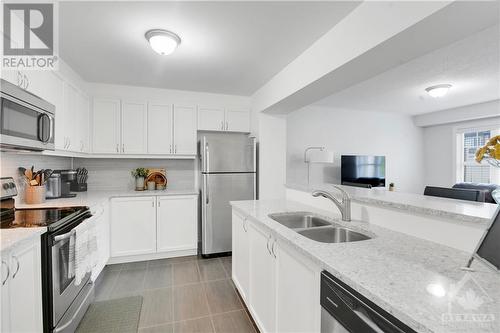 593 Foxlight Circle, Kanata, ON - Indoor Photo Showing Kitchen With Double Sink