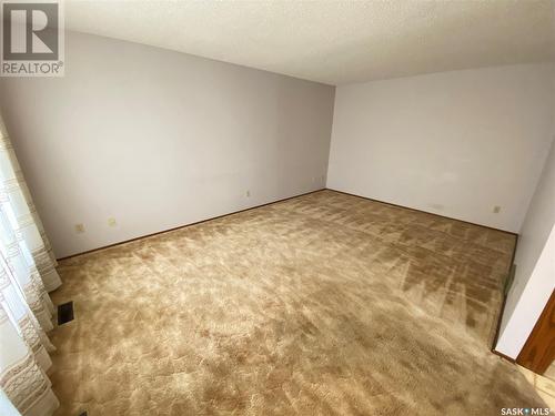123 Fourth Avenue E, Canora, SK - Indoor Photo Showing Other Room