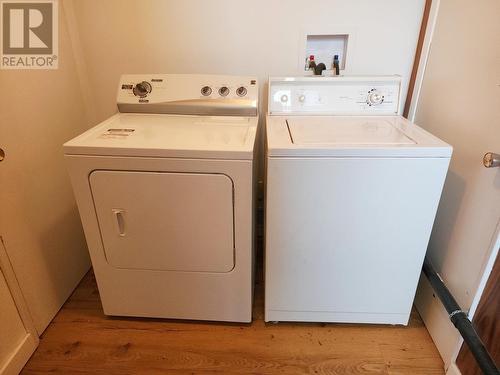 318 5Th Avenue, Burns Lake, BC - Indoor Photo Showing Laundry Room