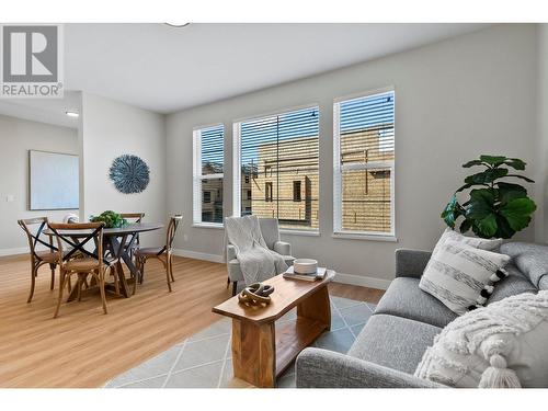 4025 Gellatly Road Unit# 150, West Kelowna, BC - Indoor Photo Showing Living Room