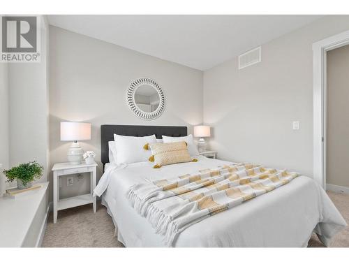 4025 Gellatly Road Unit# 150, West Kelowna, BC - Indoor Photo Showing Bedroom