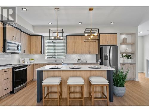 4025 Gellatly Road Unit# 150, West Kelowna, BC - Indoor Photo Showing Kitchen With Stainless Steel Kitchen With Upgraded Kitchen