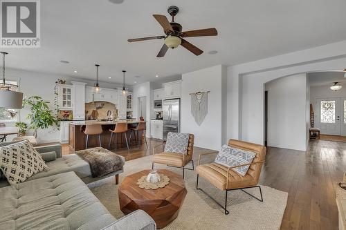 2488 Stone Grove Crescent, West Kelowna, BC - Indoor Photo Showing Living Room