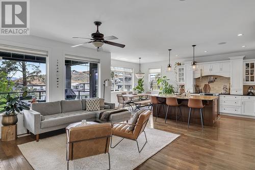 2488 Stone Grove Crescent, West Kelowna, BC - Indoor Photo Showing Living Room