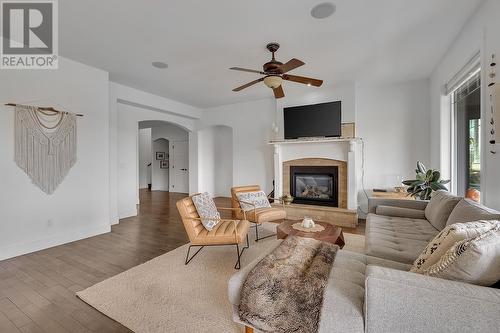 2488 Stone Grove Crescent, West Kelowna, BC - Indoor Photo Showing Living Room With Fireplace