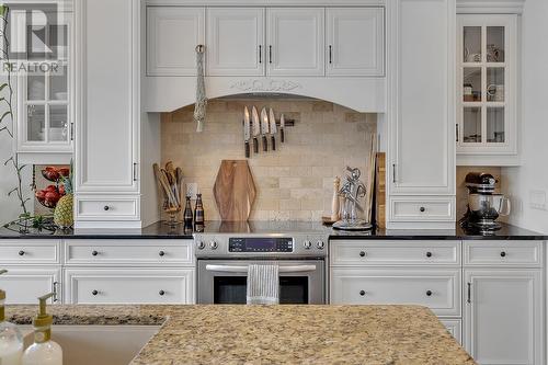 2488 Stone Grove Crescent, West Kelowna, BC - Indoor Photo Showing Kitchen