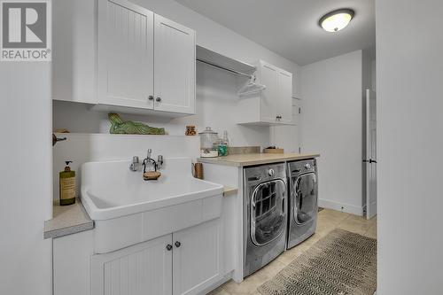 2488 Stone Grove Crescent, West Kelowna, BC - Indoor Photo Showing Laundry Room