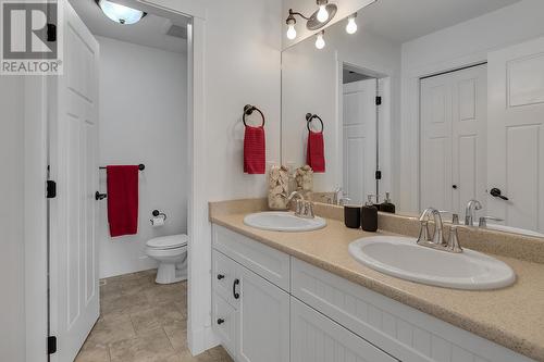 2488 Stone Grove Crescent, West Kelowna, BC - Indoor Photo Showing Bathroom