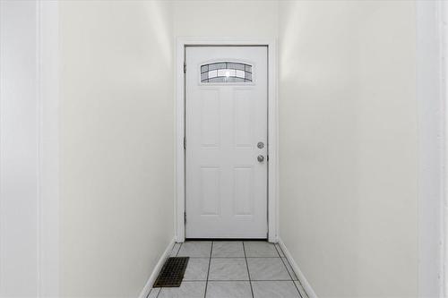 42 Princess Street, Hamilton, ON - Indoor Photo Showing Other Room