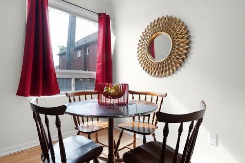 42 Princess Street, Hamilton, ON - Indoor Photo Showing Dining Room