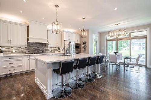 11 Ellington Place, Brantford, ON - Indoor Photo Showing Kitchen With Upgraded Kitchen