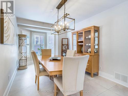 5471 Shorecrest Crescent, Mississauga, ON - Indoor Photo Showing Dining Room