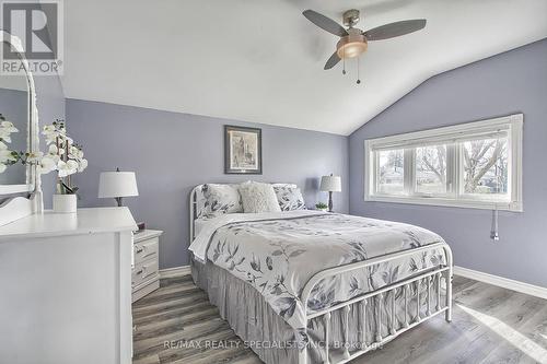 37 Burgby Avenue, Brampton, ON - Indoor Photo Showing Bedroom
