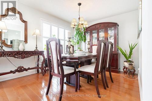 4007 Chicory Court, Mississauga, ON - Indoor Photo Showing Dining Room