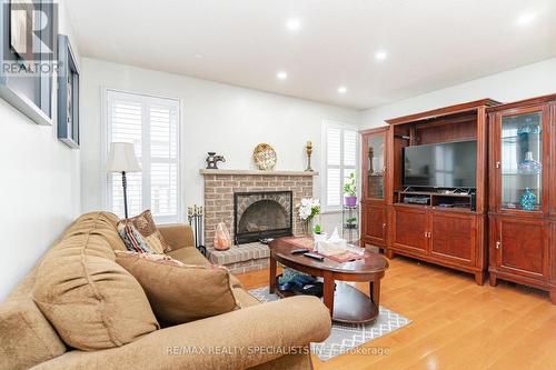 4007 Chicory Court, Mississauga, ON - Indoor Photo Showing Living Room With Fireplace
