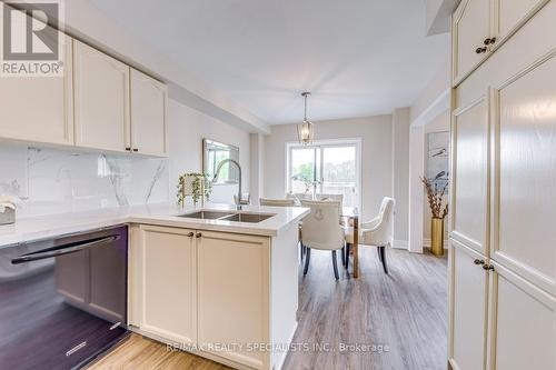 7403 Magistrate Terrace, Mississauga, ON - Indoor Photo Showing Kitchen With Double Sink