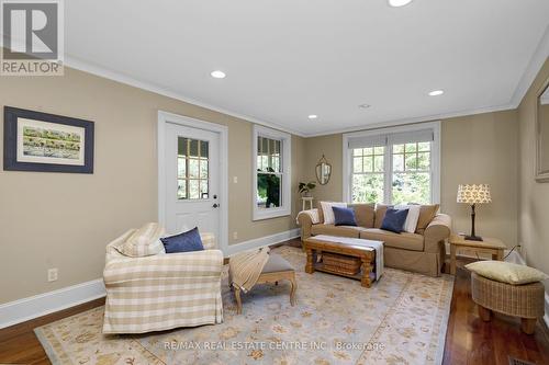 5955 Third Line, Erin, ON - Indoor Photo Showing Living Room