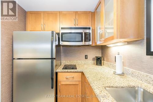 410 - 285 Steamship Bay Road, Gravenhurst, ON - Indoor Photo Showing Kitchen