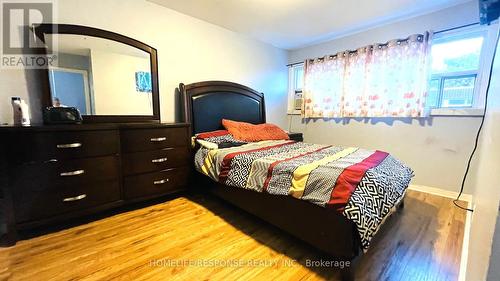 127 - 30 Venetian Crescent, Toronto, ON - Indoor Photo Showing Bedroom