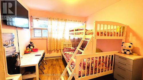 127 - 30 Venetian Crescent, Toronto, ON - Indoor Photo Showing Bedroom