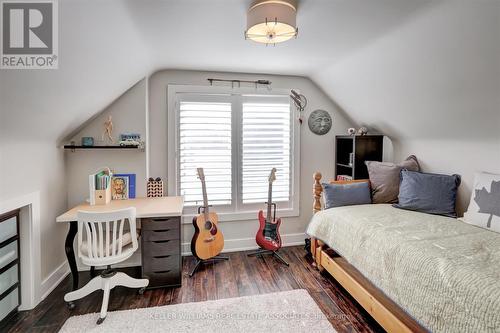 1200 Vesta Drive, Mississauga, ON - Indoor Photo Showing Bedroom