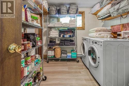 322 Cosby Subdivision Road, Mindemoya, ON - Indoor Photo Showing Laundry Room