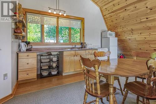 322 Cosby Subdivision Road, Mindemoya, ON - Indoor Photo Showing Dining Room