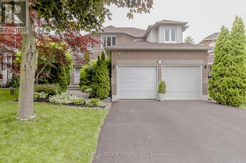 33 Strathroy Crescent, Hamilton, ON - Outdoor With Facade