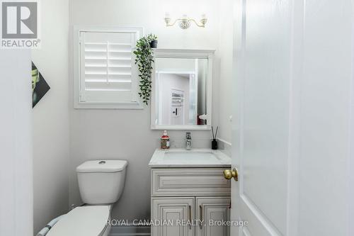 27 Whitehouse Crescent, Brampton, ON - Indoor Photo Showing Bathroom