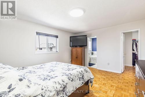 27 Whitehouse Crescent, Brampton, ON - Indoor Photo Showing Bedroom