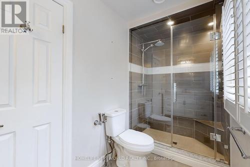 33 Beatty Crescent S, Aurora, ON - Indoor Photo Showing Bathroom