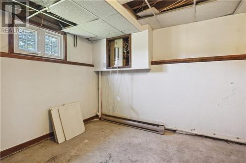 10406 Route 134, Saint-Louis-De-Kent, NB - Indoor Photo Showing Basement