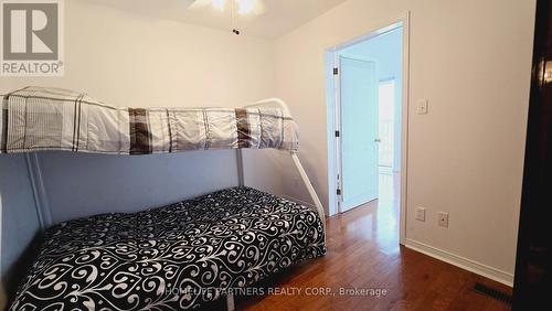 590 Duclos Point Road, Georgina, ON - Indoor Photo Showing Bedroom