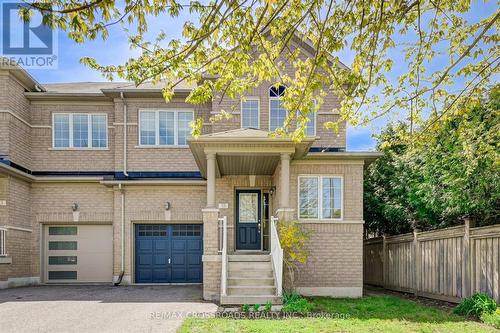 75 Lewis Honey Drive, Aurora, ON - Outdoor With Facade