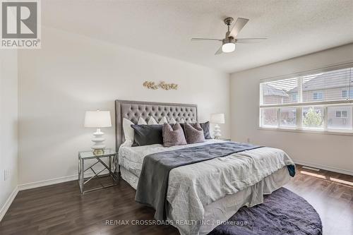 75 Lewis Honey Drive, Aurora, ON - Indoor Photo Showing Bedroom