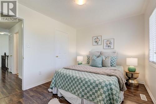 75 Lewis Honey Drive, Aurora, ON - Indoor Photo Showing Bedroom