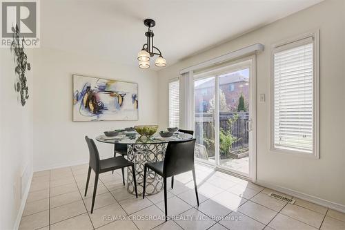 75 Lewis Honey Drive, Aurora, ON - Indoor Photo Showing Dining Room