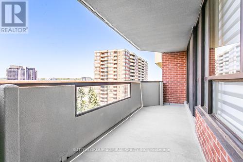 806 - 100 Observatory Lane, Richmond Hill, ON - Outdoor With Balcony With Exterior