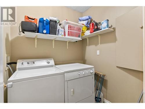 853 Wilson Avenue, Kelowna, BC - Indoor Photo Showing Laundry Room