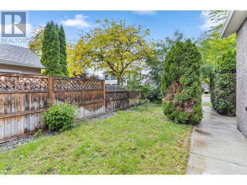 853 Wilson Avenue, Kelowna, BC - Outdoor