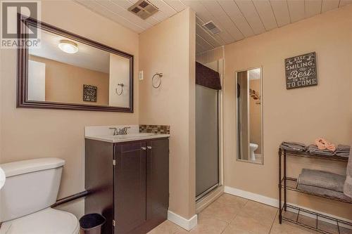 800 Montigny Road, West Kelowna, BC - Indoor Photo Showing Bathroom