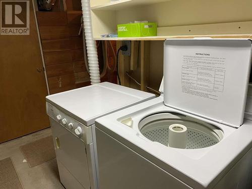 800 Montigny Road, West Kelowna, BC - Indoor Photo Showing Laundry Room