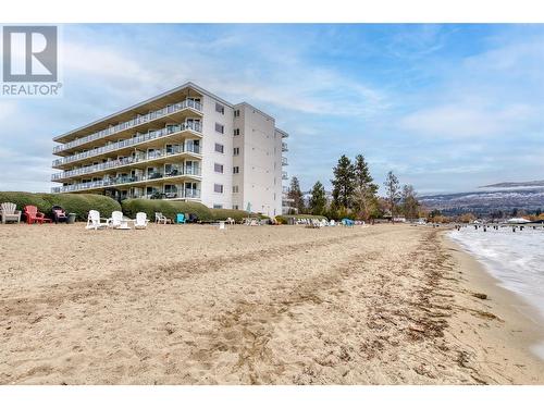 4058 Lakeshore Road Unit# 401, Kelowna, BC - Outdoor